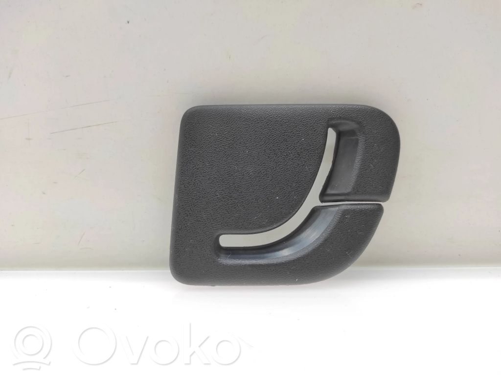Subaru Outback Moldura del cinturón 