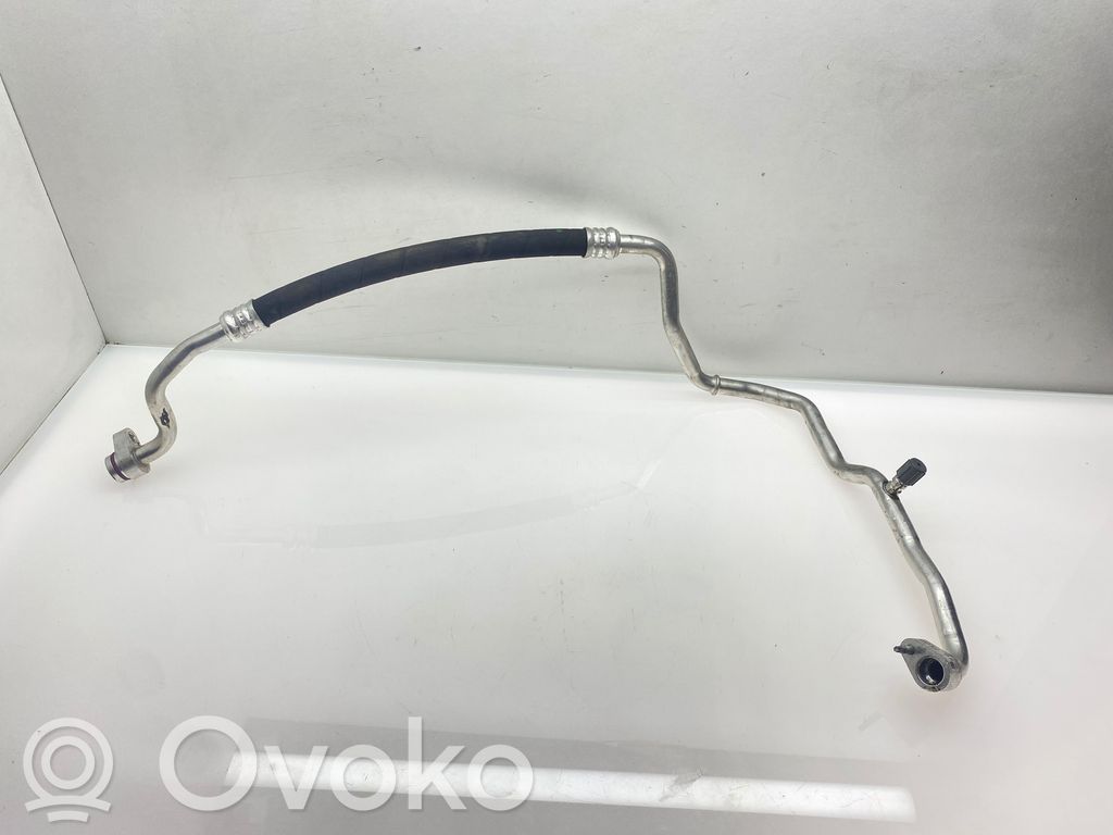 Volkswagen Golf VIII Air conditioning (A/C) pipe/hose 