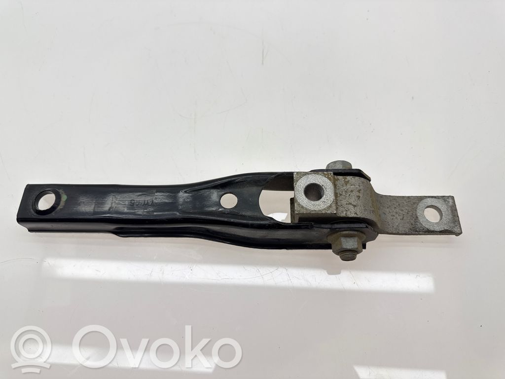 Volkswagen PASSAT B8 Gearbox mounting bracket 