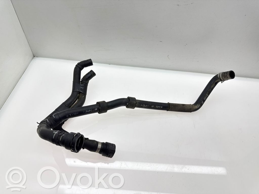 Volkswagen PASSAT B8 Przewód / Wąż chłodnicy 