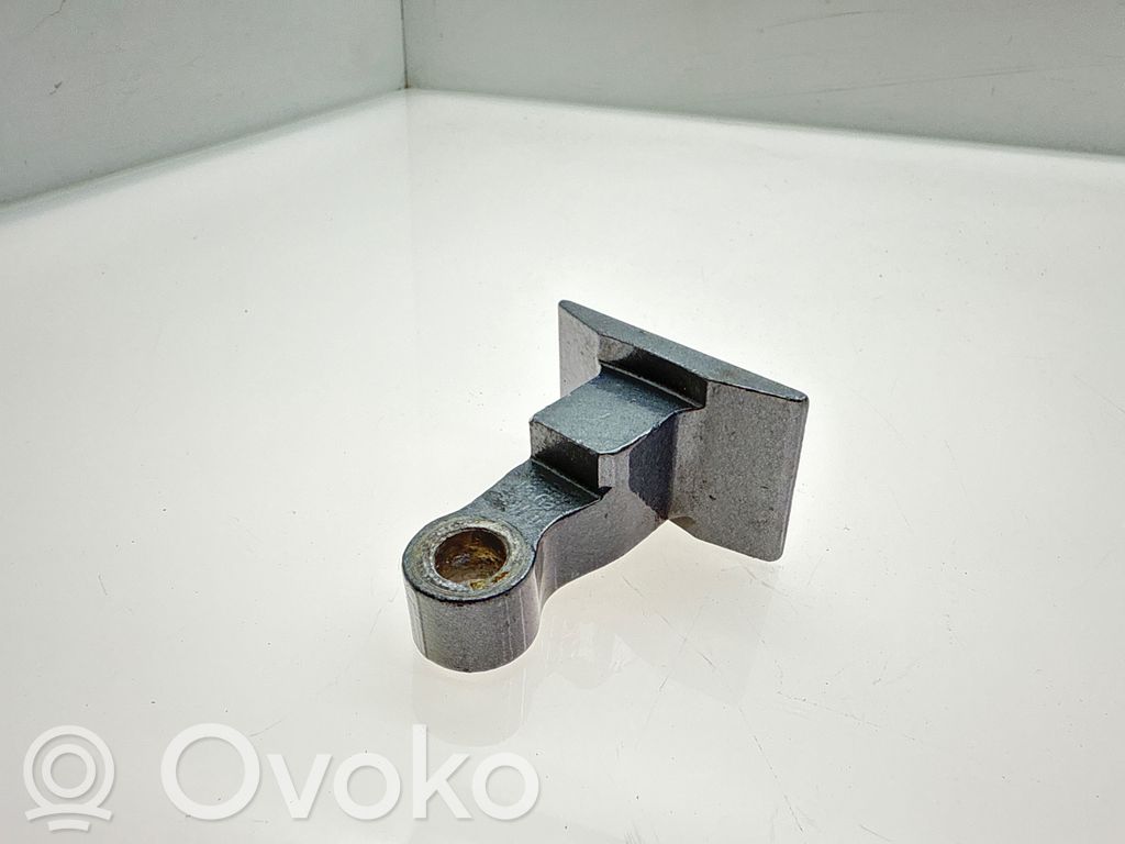 BMW 1 F40 Rear door lower hinge 