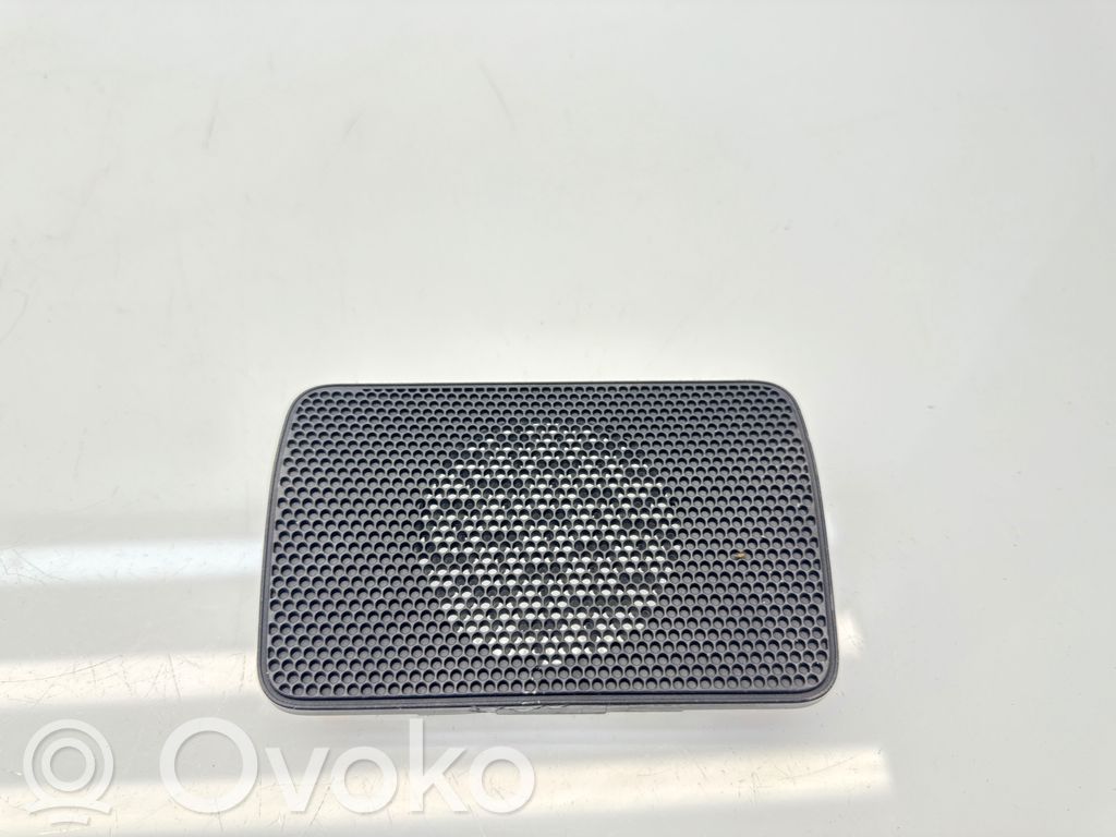 Toyota Yaris Cross Maskownica głośnika niskotonowego 