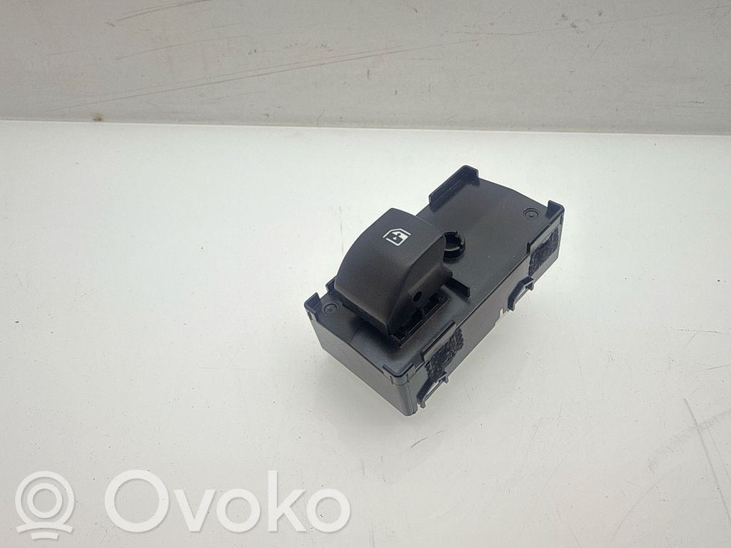 KIA Sportage Electric window control switch 