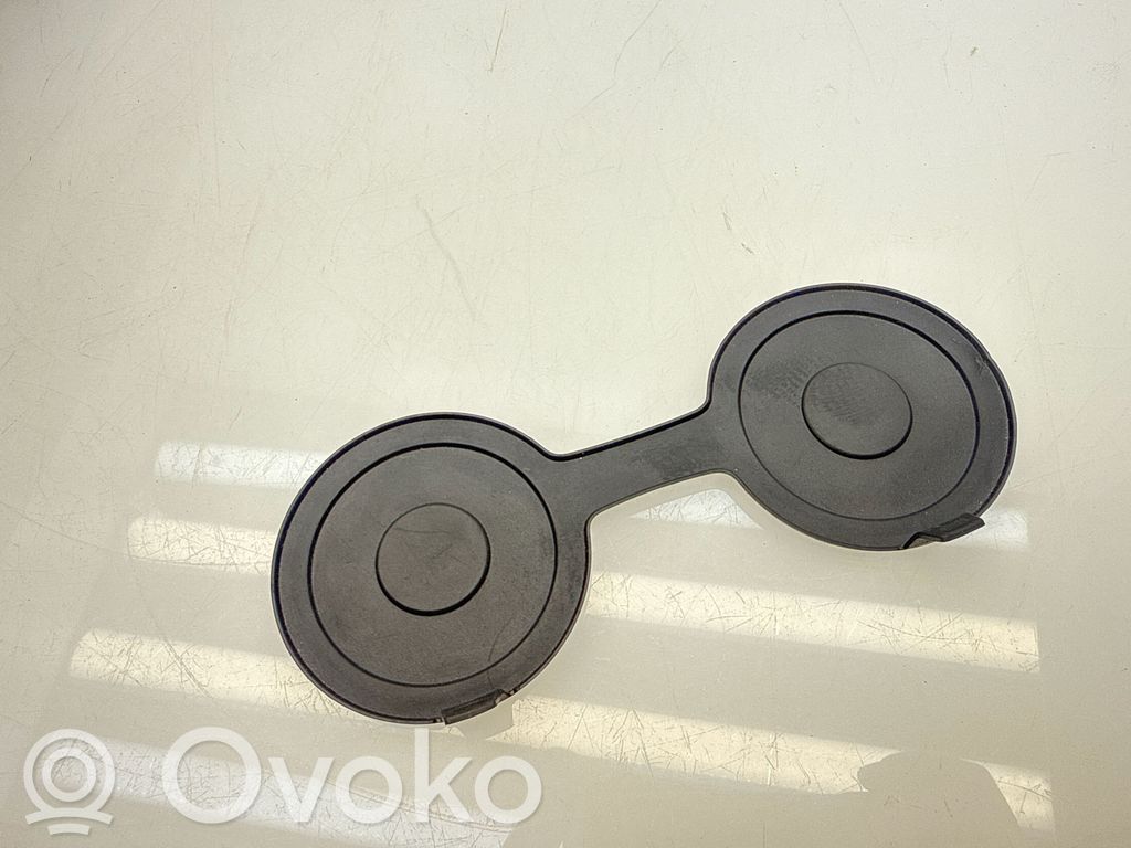 Wkładka uchwytu na kubek tunelu środkowego   187013,5116806844,6806844