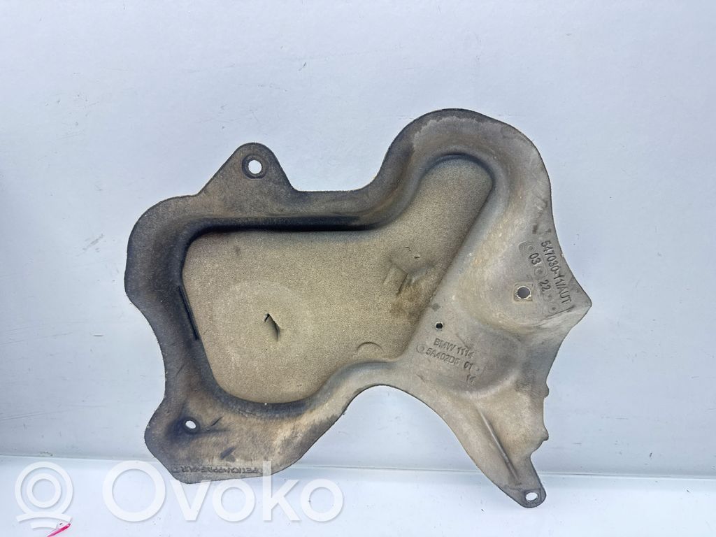 BMW 3 G20 G21 Heat shield in engine bay 