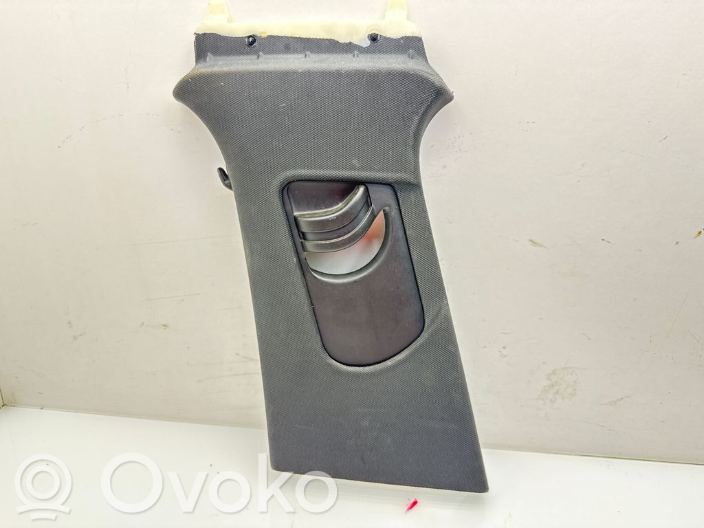 Audi A3 S3 8V Pilar (B) (superior) 