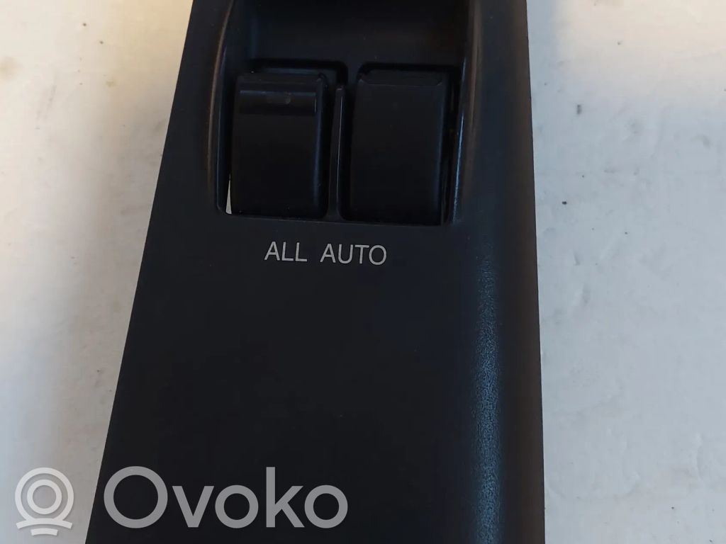 Toyota Corolla E120 E130 Electric window control switch 