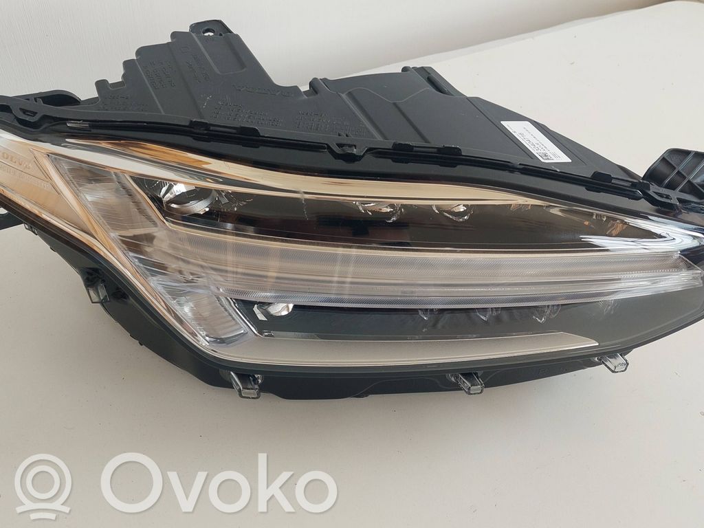 Volvo XC90 Scheinwerfer 