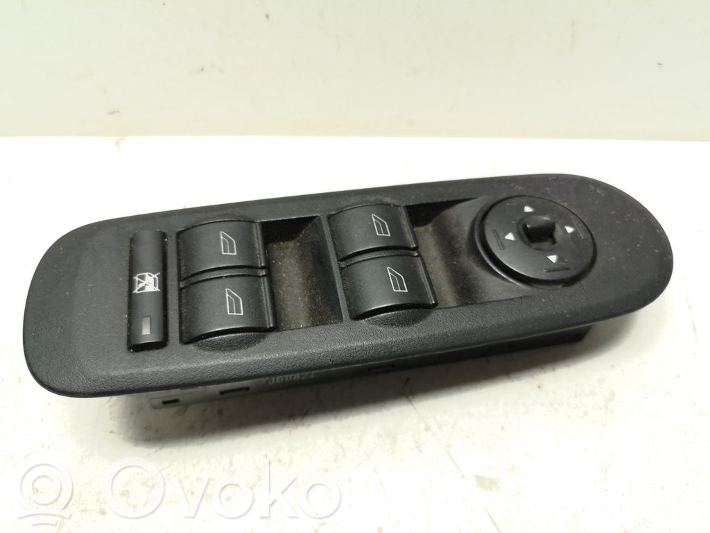 Electric window control switch   6M2T14A132AE