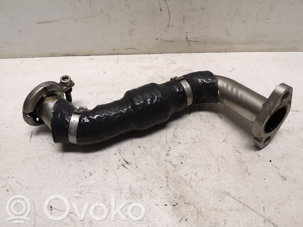Volkswagen Polo V 6R Support, tuyau de refroidissement intermédiaire 