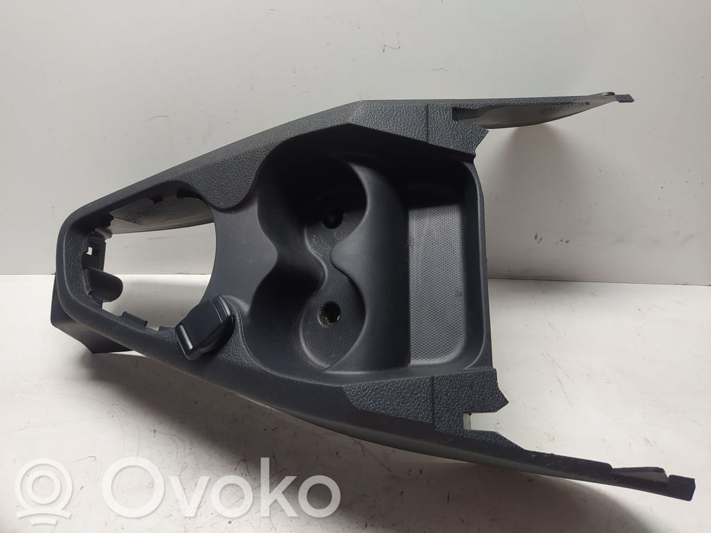 Dacia Logan II Pavarų perjungimo svirties apdaila (plastikinė) 