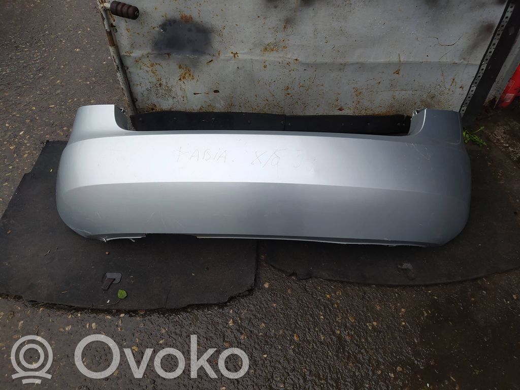 Skoda Fabia Mk2 (5J) Parachoques 