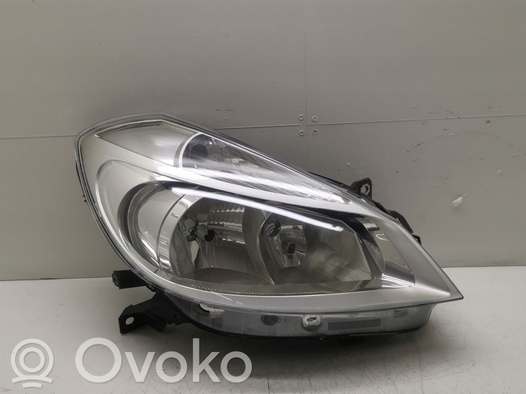 Renault Clio III Phare frontale 