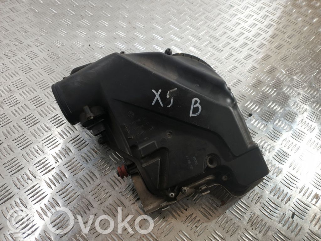 BMW X5 E70 Air filter box 