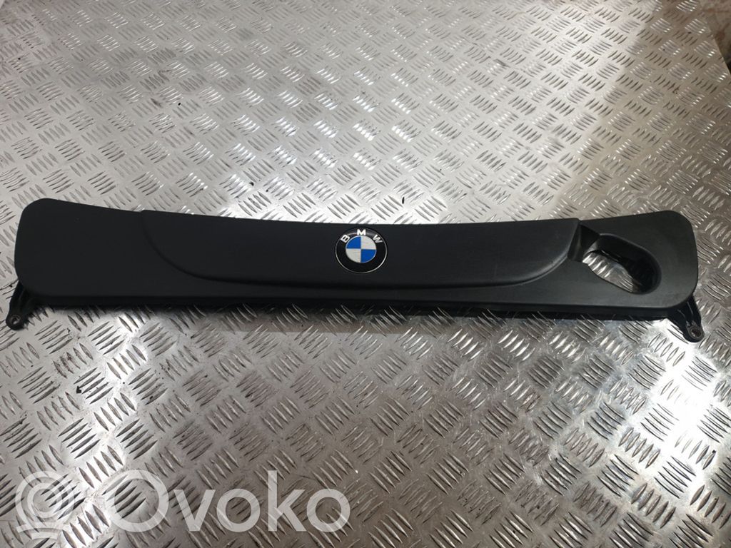 BMW 5 E60 E61 Engine cover (trim) 