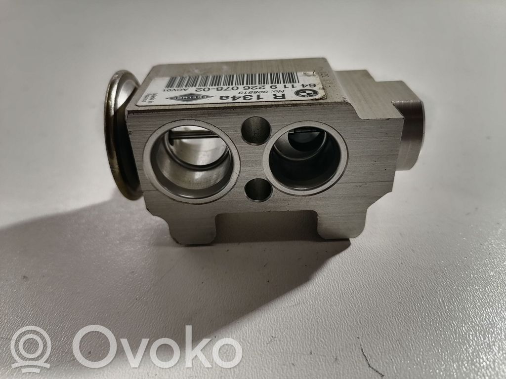 BMW X1 E84 Air conditioning (A/C) expansion valve 