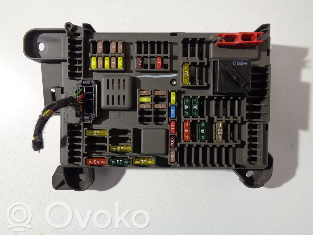 Módulo de fusible   6931687