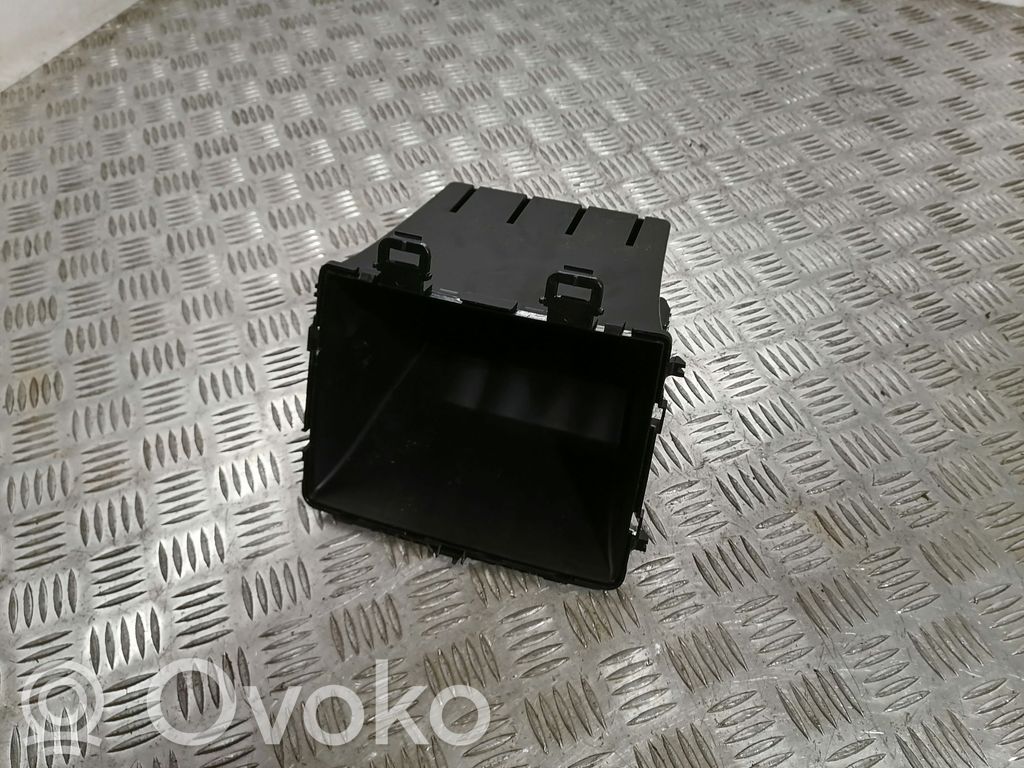 BMW X5 E70 Glove box 