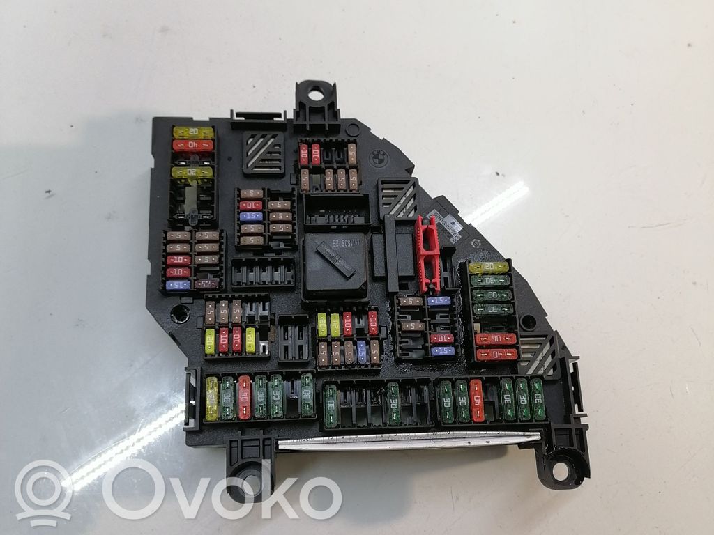 BMW 5 F10 F11 Saugiklių blokas 