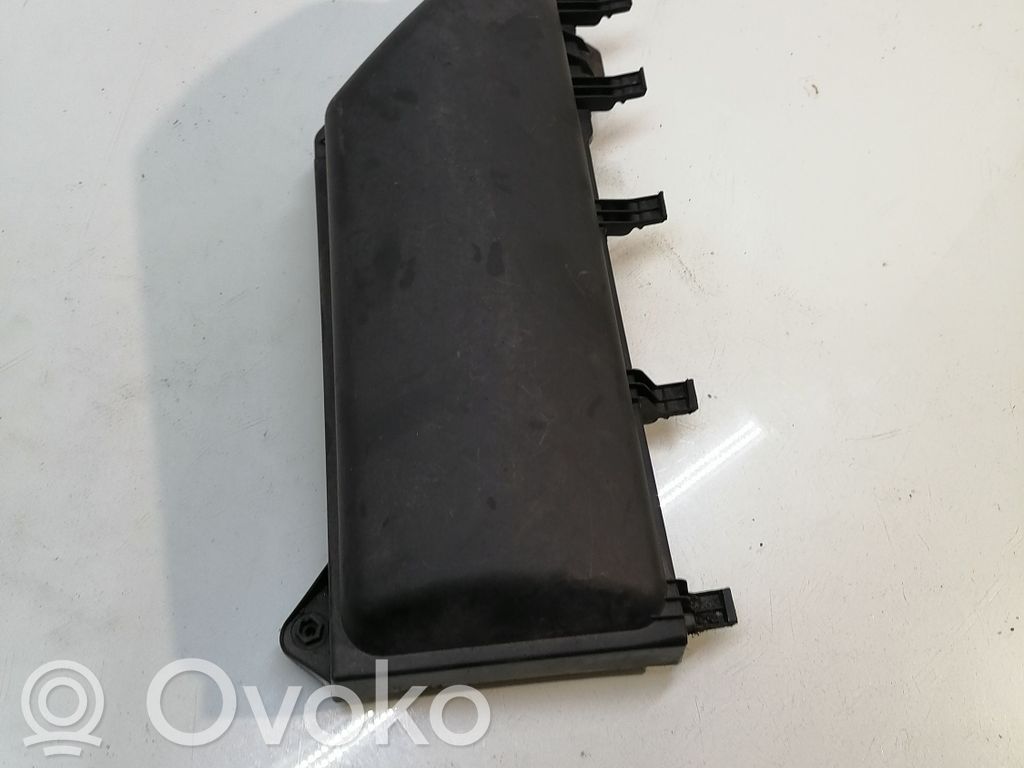 BMW 5 E60 E61 Deckel Innenraumfilter 