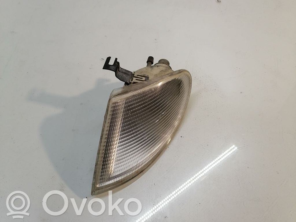 Volkswagen Golf Plus Front indicator light 