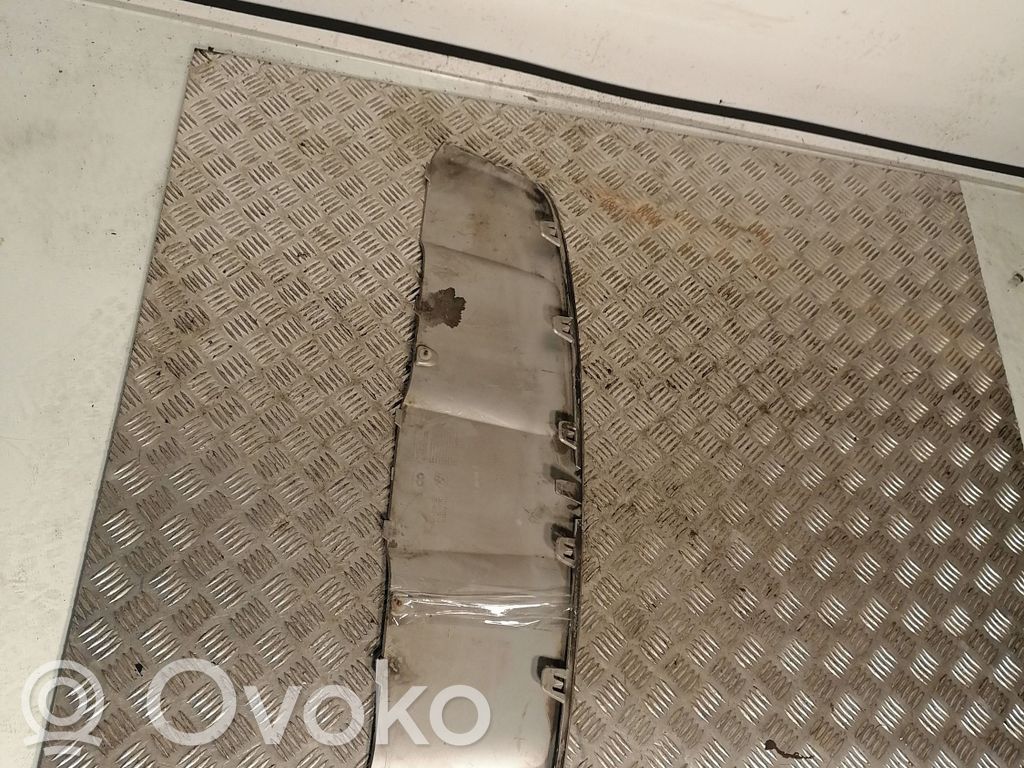 BMW X5 E70 Apatinė bamperio dalis (lūpa) 