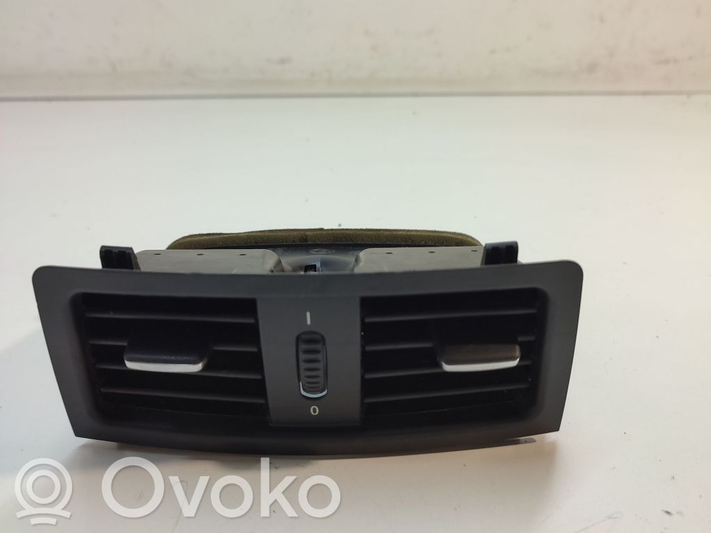 BMW 3 E90 E91 Centrinės oro grotelės 