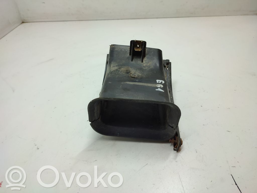 BMW 5 E60 E61 Ilmanoton kanavan osa 