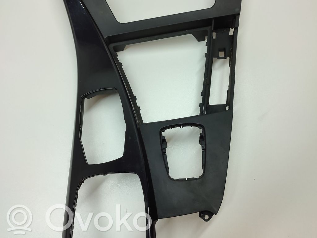 BMW 5 F10 F11 Consola de plástico de la palanca de cambios 