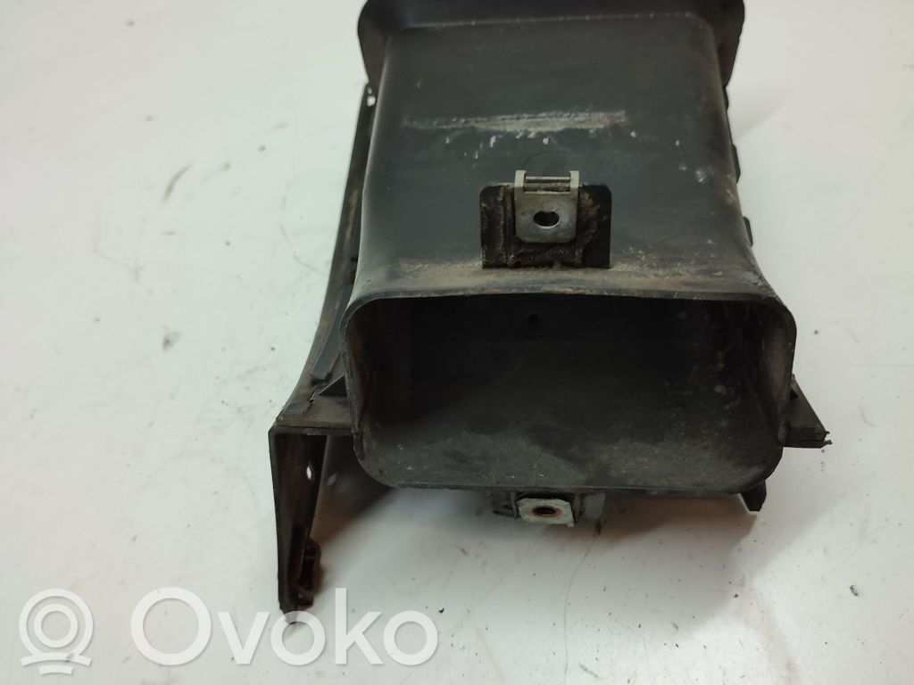 BMW 5 E60 E61 Air intake duct part 