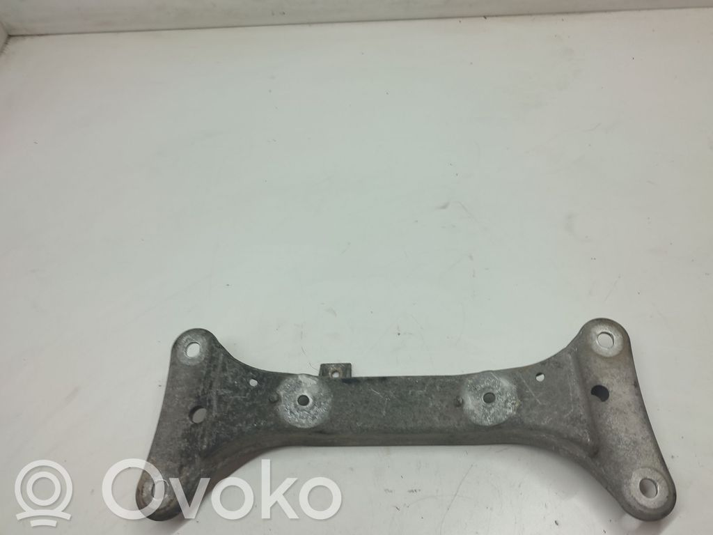 BMW 3 E90 E91 Gearbox mounting bracket 