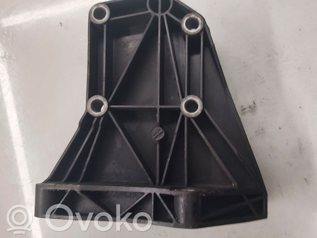 BMW 5 E60 E61 A/C compressor mount bracket 