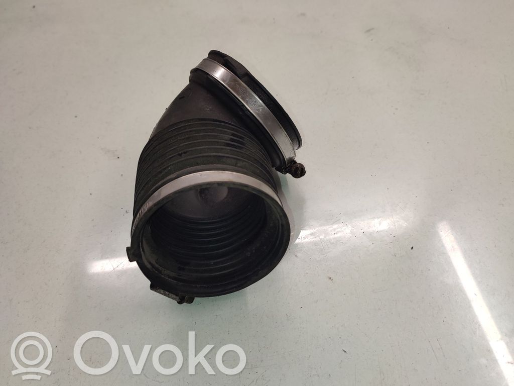 BMW 3 E90 E91 Gaisa ieplūdes kanāla detaļas 