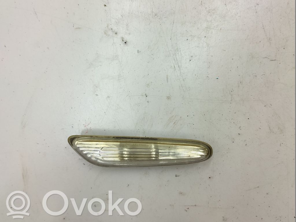 BMW 5 E60 E61 Sparno posūkio žibintas 
