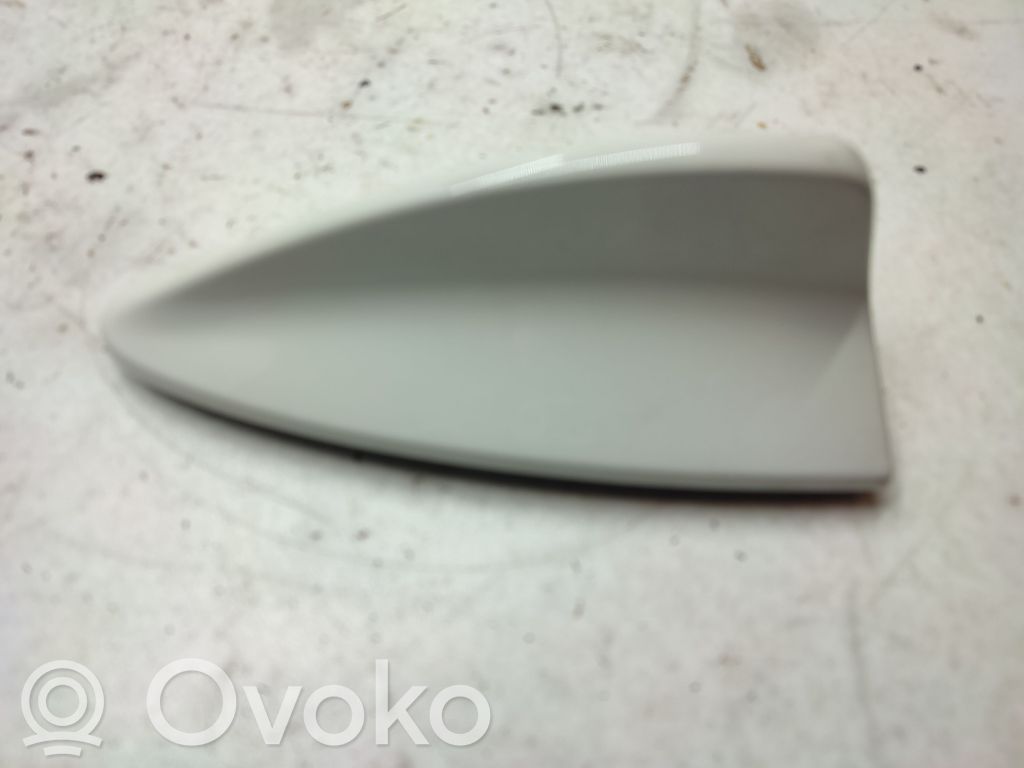 BMW 3 E90 E91 Stogo (GPS) antenos dangtelis 