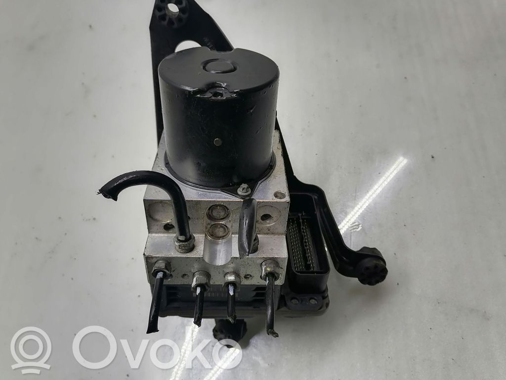 BMW X5 E70 ABS Blokas 