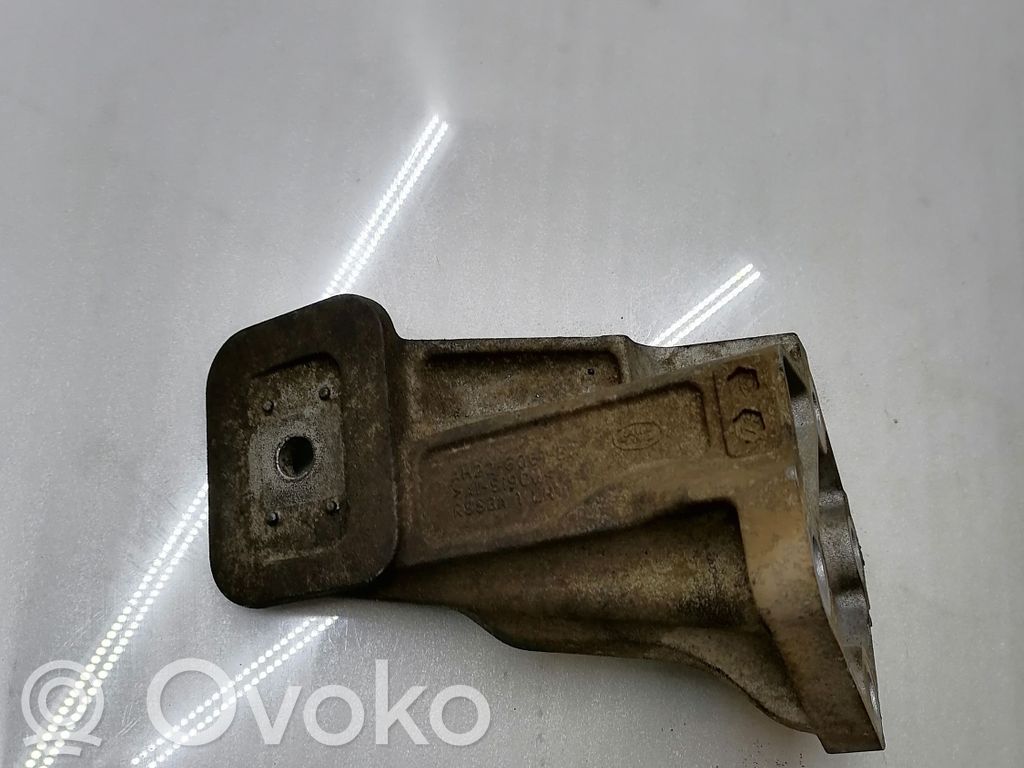 Land Rover Range Rover Sport L320 Engine mounting bracket 