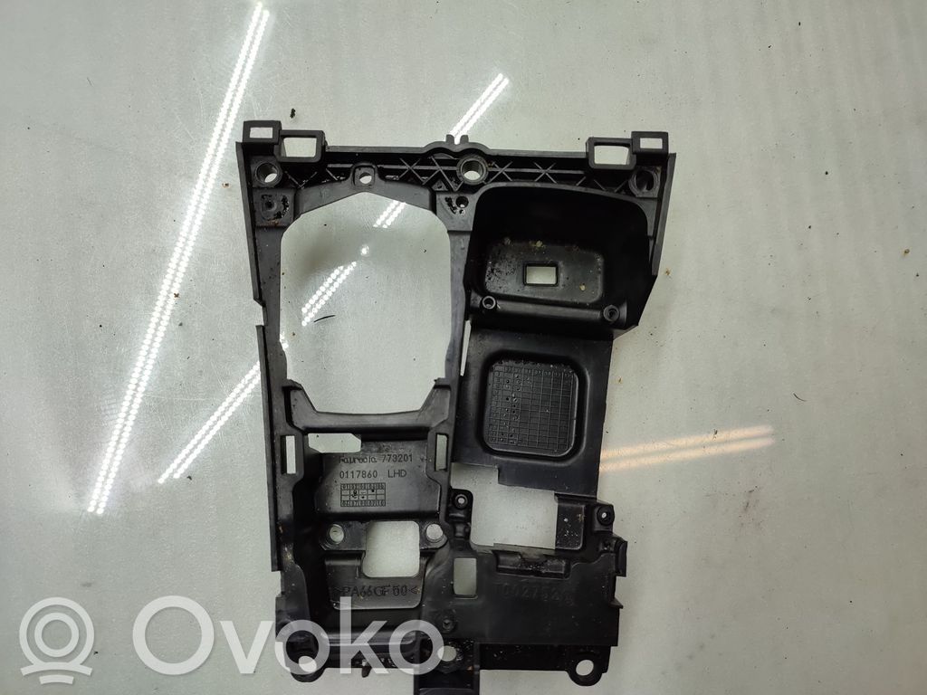 BMW X5 E70 Gear shifter surround trim plastic 