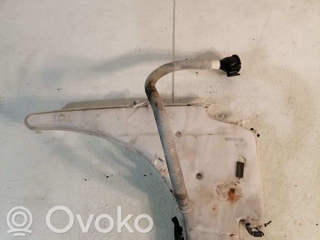 BMW 1 E81 E87 Langų skysčio bakelis 
