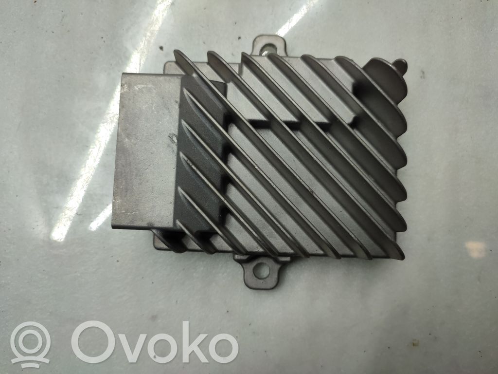BMW X5 E70 Sound amplifier 