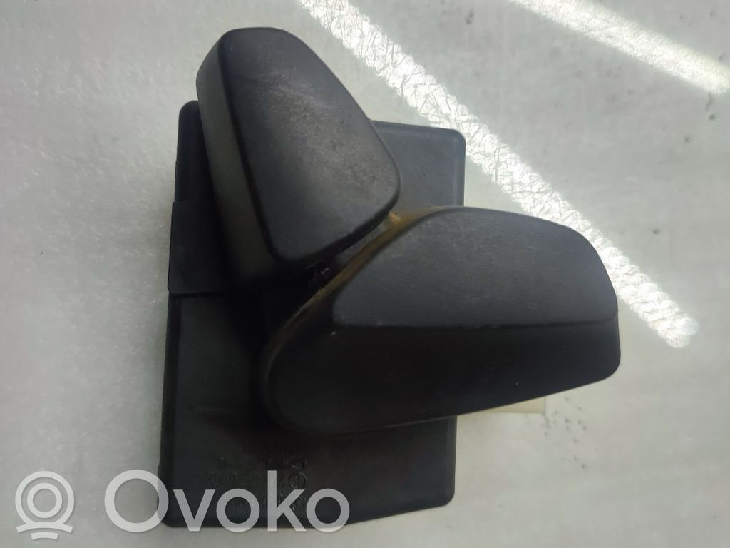 Seat control switch   6926962