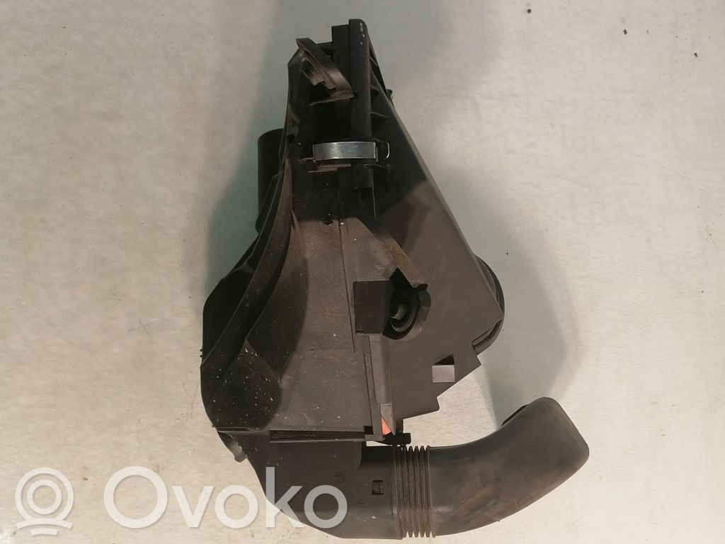 BMW 3 E90 E91 Air filter box 