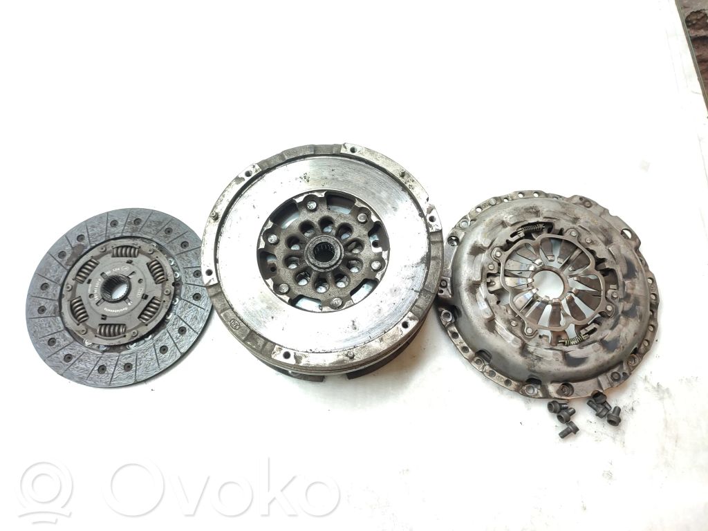 Audi A6 S6 C7 4G Sankabos komplektas 