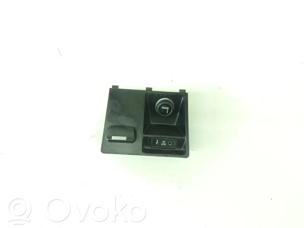 BMW X5 E70 Other center console (tunnel) element 