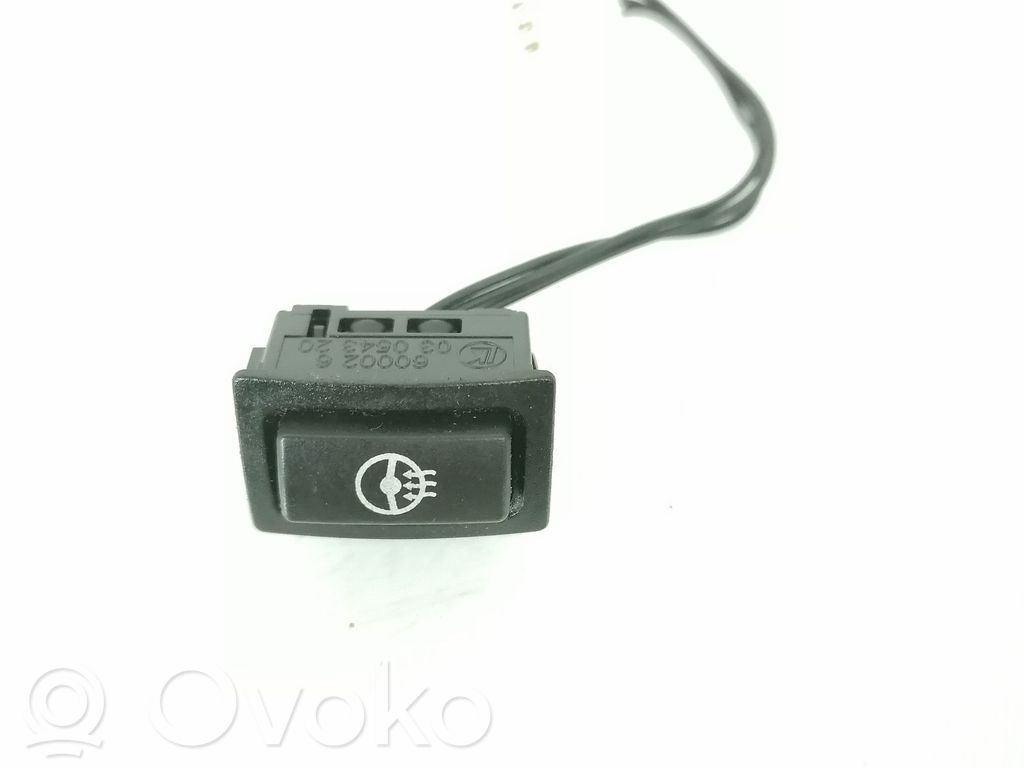 BMW 1 E81 E87 Steering wheel buttons/switches 