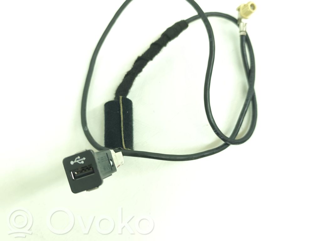 USB socket connector   9237656