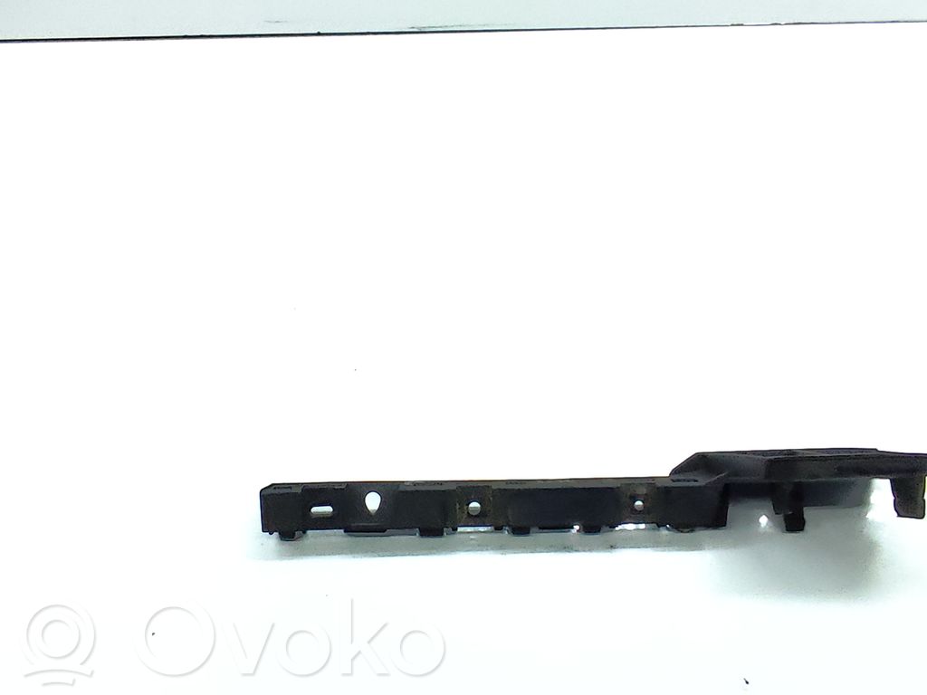 Front bumper mounting bracket   7184355