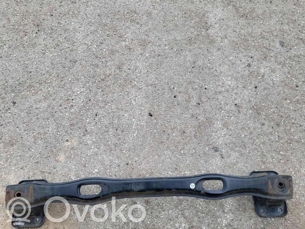 BMW X5 E70 Aizmugurē bampera balka 