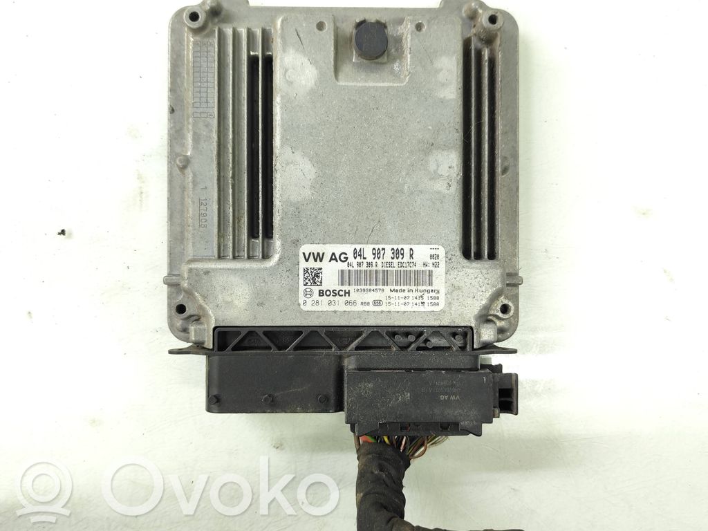 Volkswagen Golf VII Engine control unit/module 