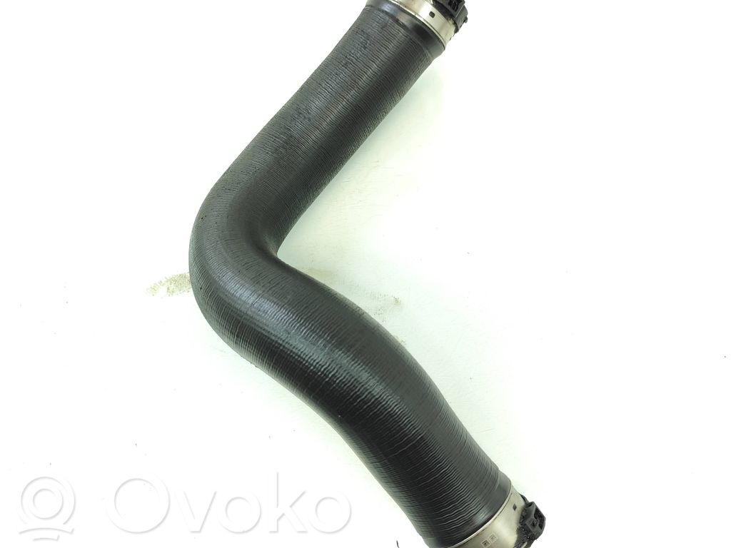 BMW 5 F10 F11 Wąż / Rura intercoolera 